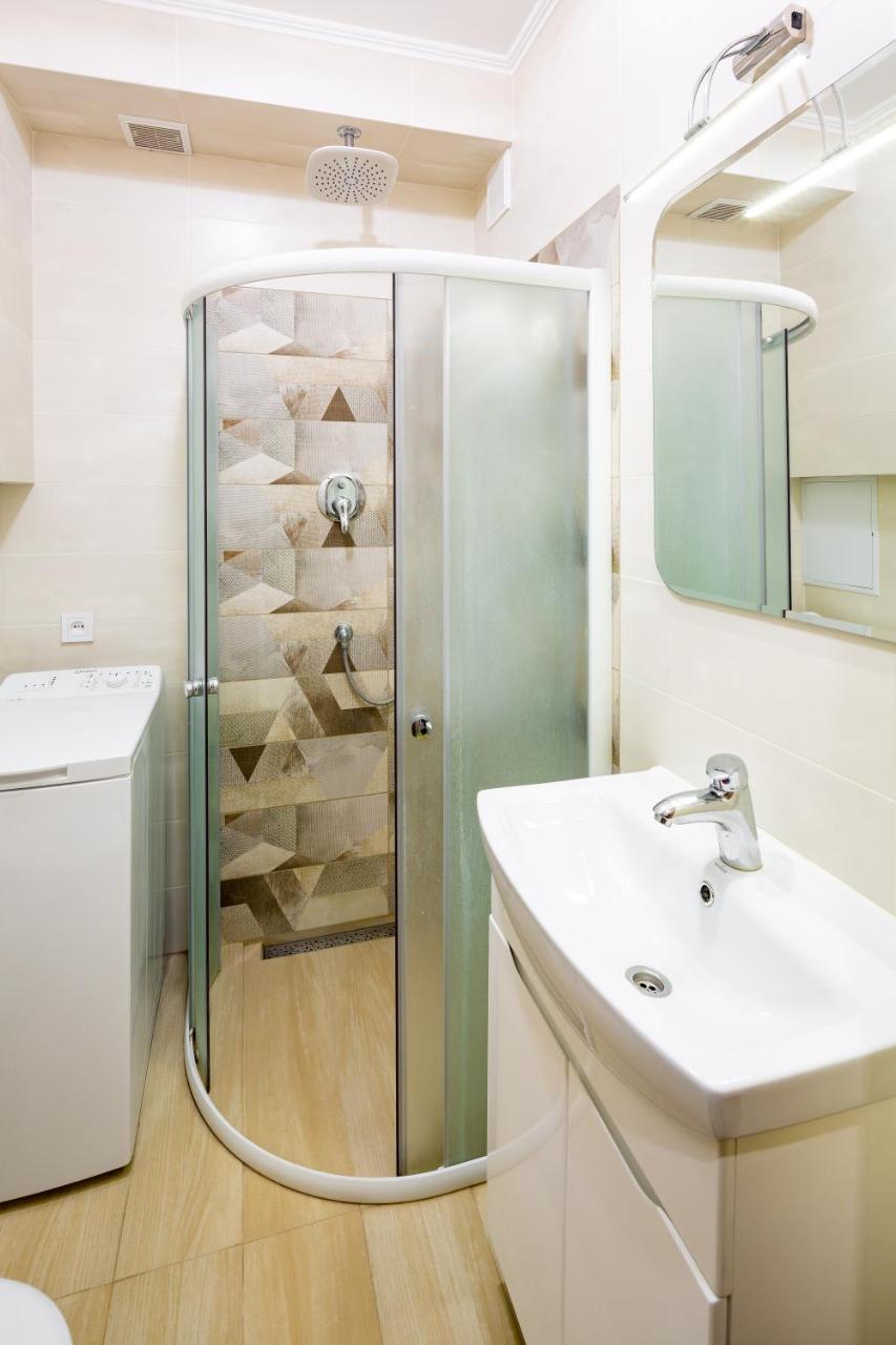 Lva Apartment Lviv Ngoại thất bức ảnh